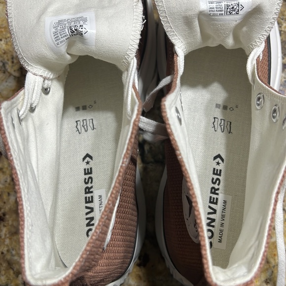 Men’s Converse Tonal Marble Run Star Hike Sneakers - Picture 9 of 13